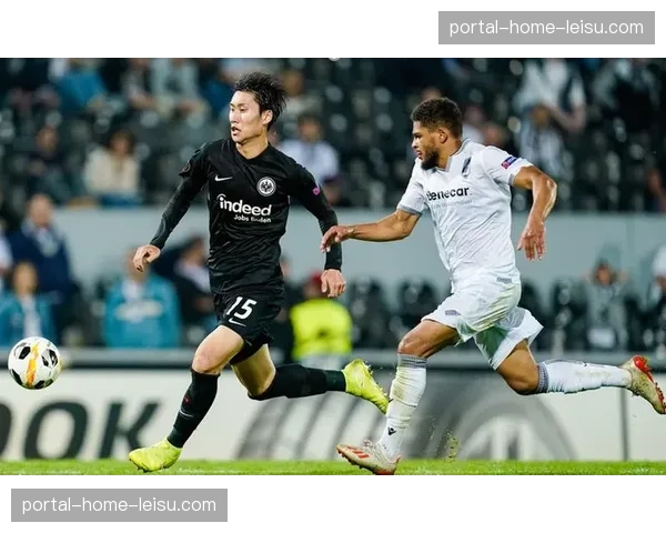 法兰克福4月客场鏖战奥格斯堡 镰田大地替补登场难改进攻转化效率低下